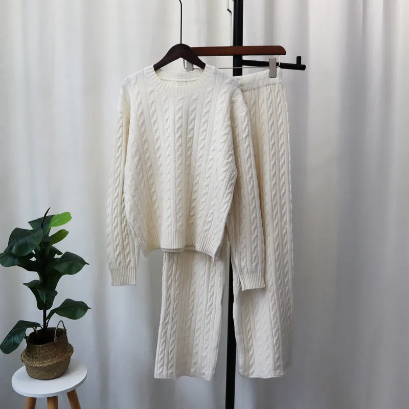 Twist Winter Cozy Knitwear Ensemble